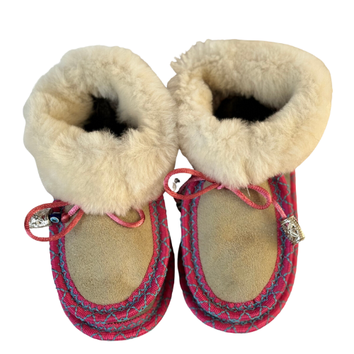 Eskimo Babyschuhe aus Schaffell