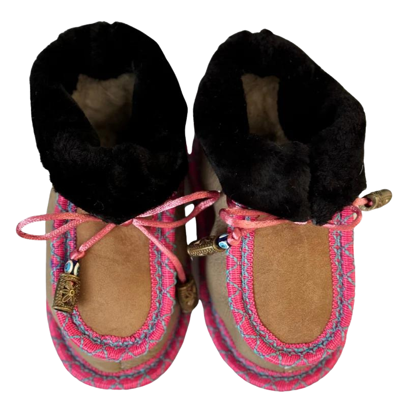 Eskimo Babyschuhe aus Schaffell