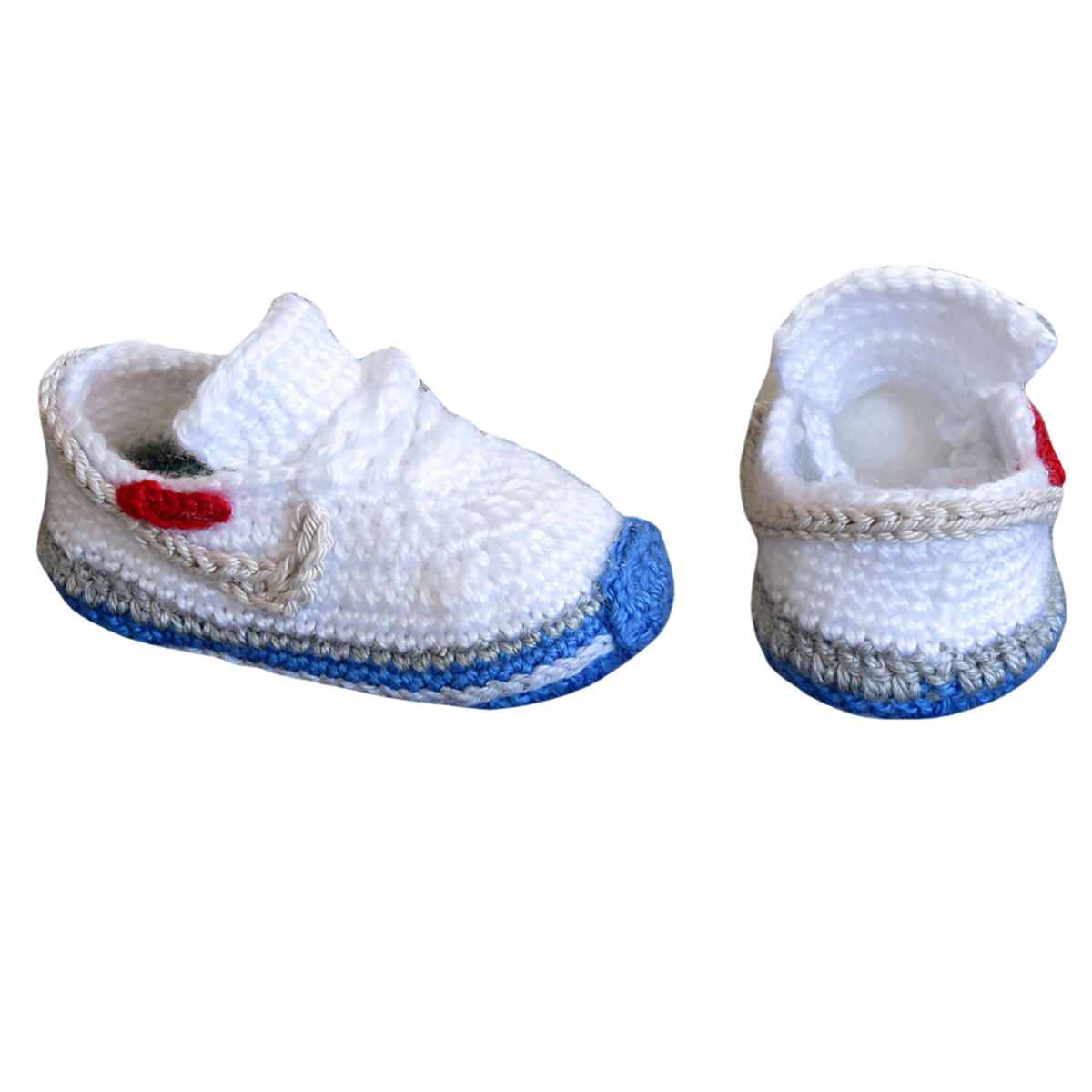 Liebevoll gehäkelte Babyschuhe