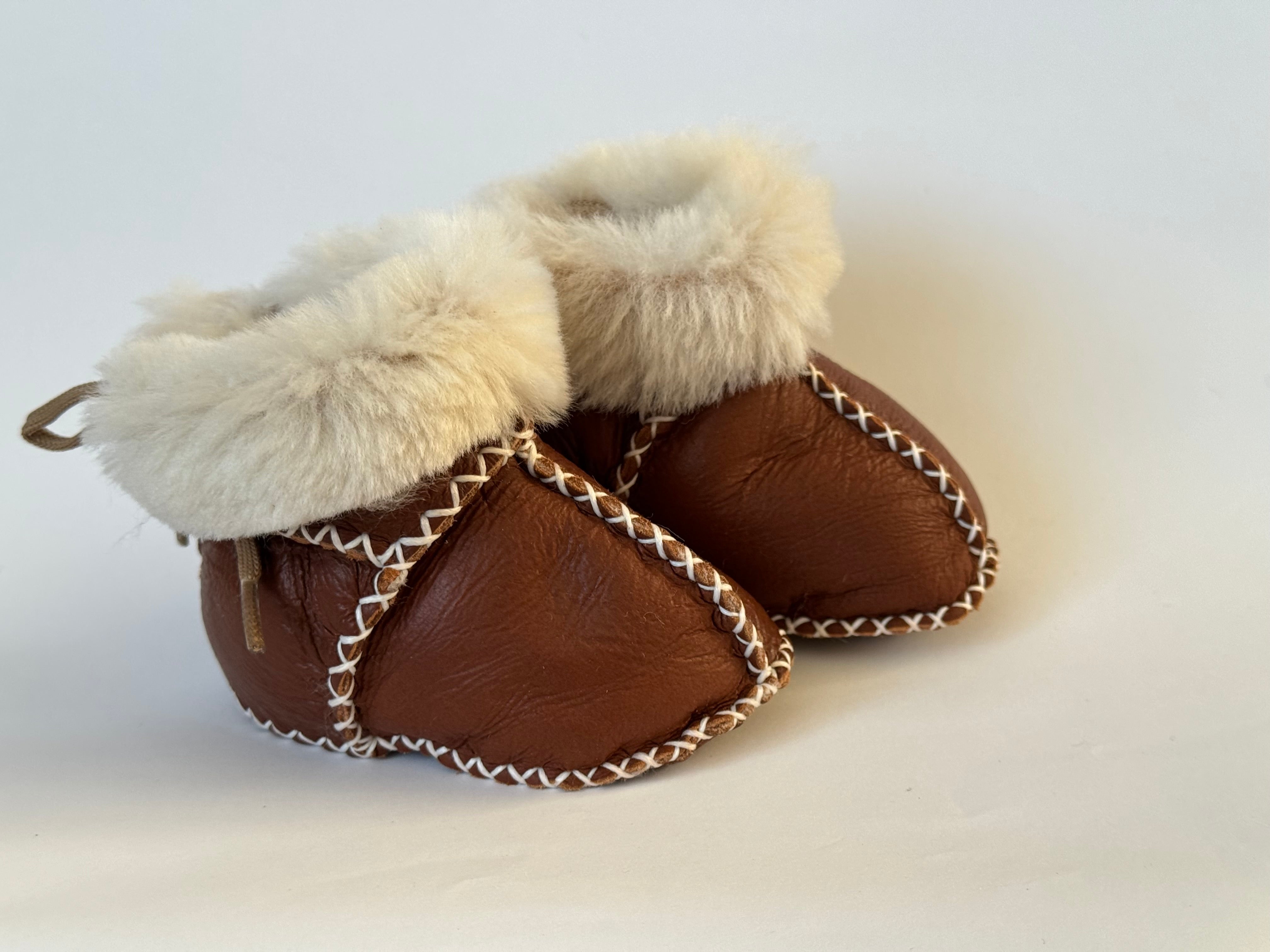 Eskimo Babyschuhe aus Lammfell