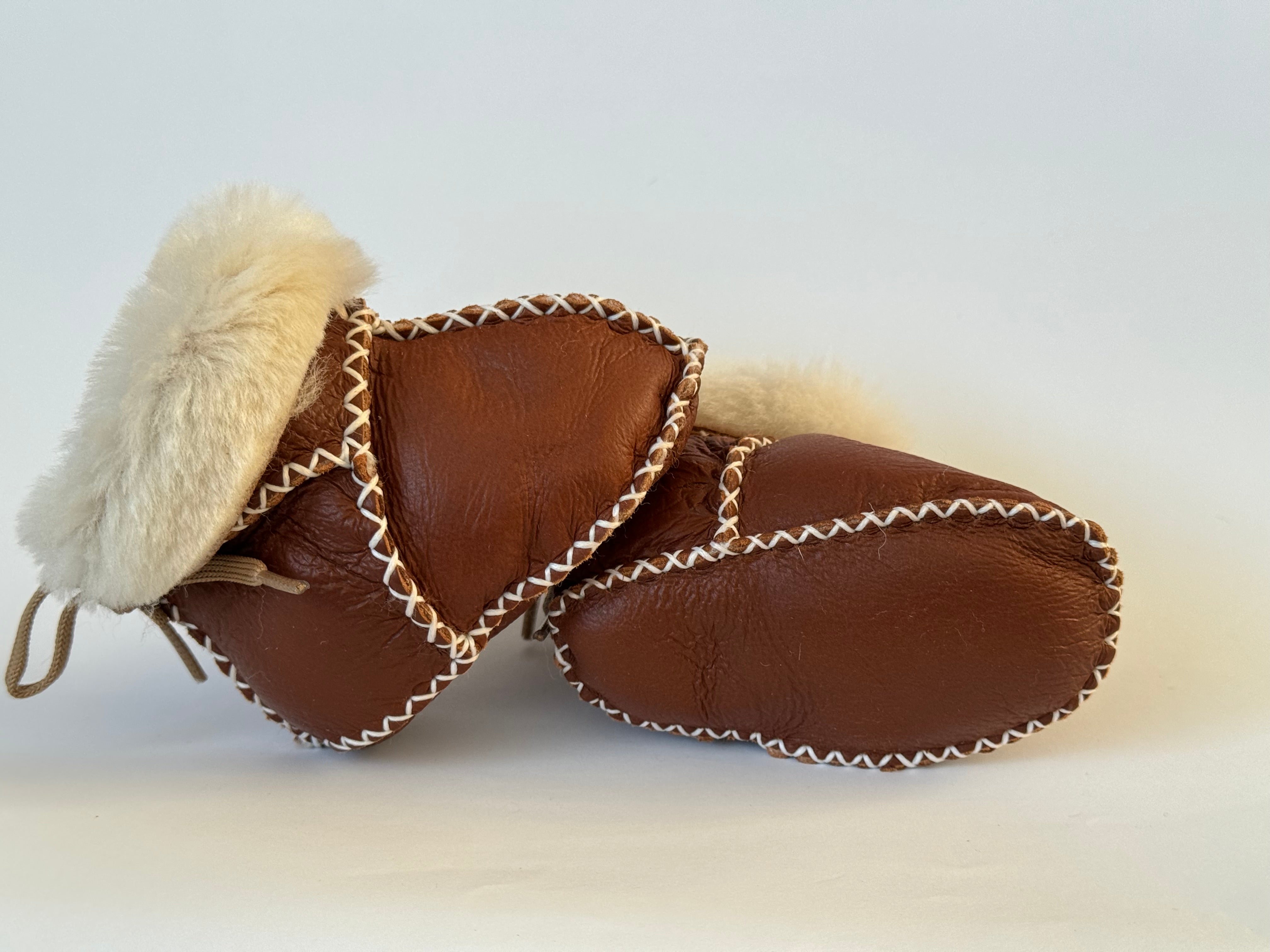 Eskimo Babyschuhe aus Lammfell